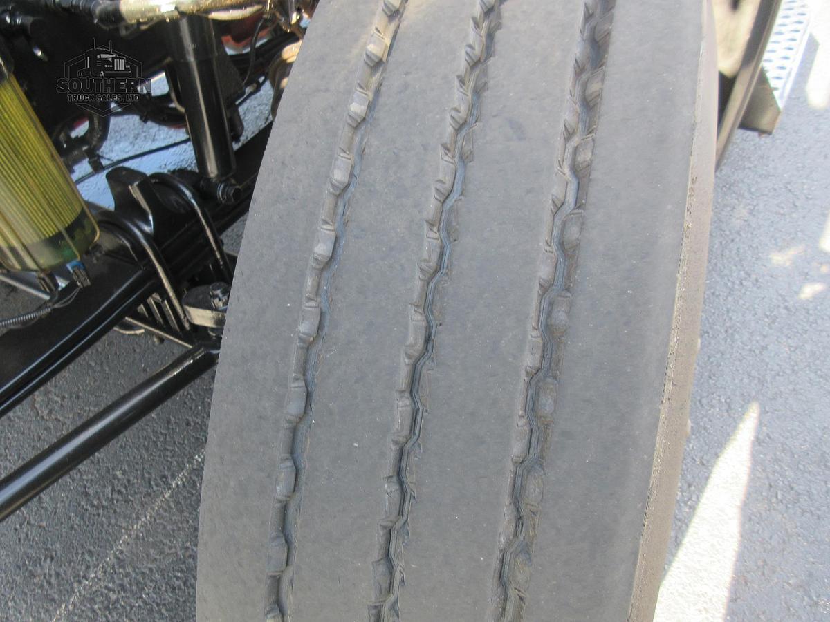 Used 2023 KENWORTH T880