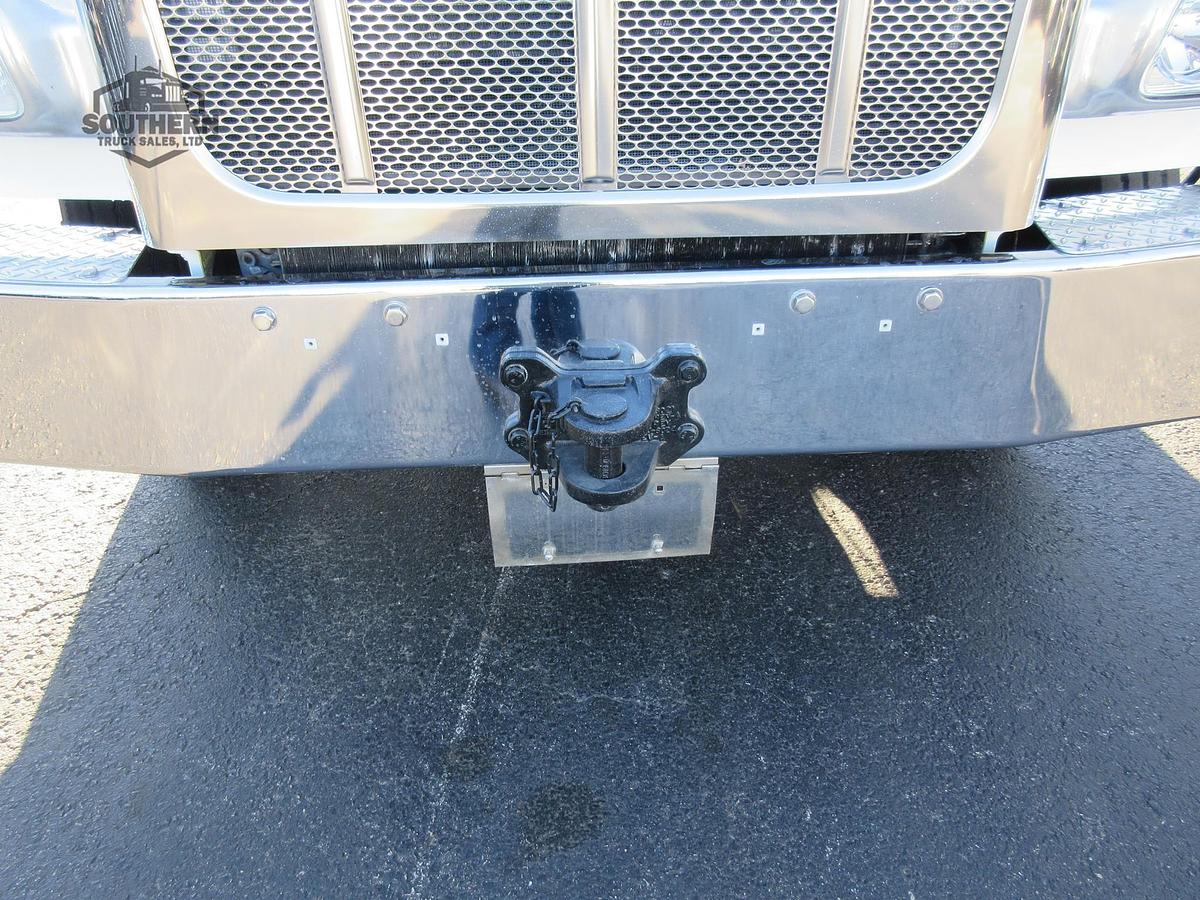Used 2020 PETERBILT 567