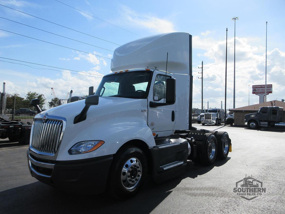 Used 2021 INTERNATIONAL LT