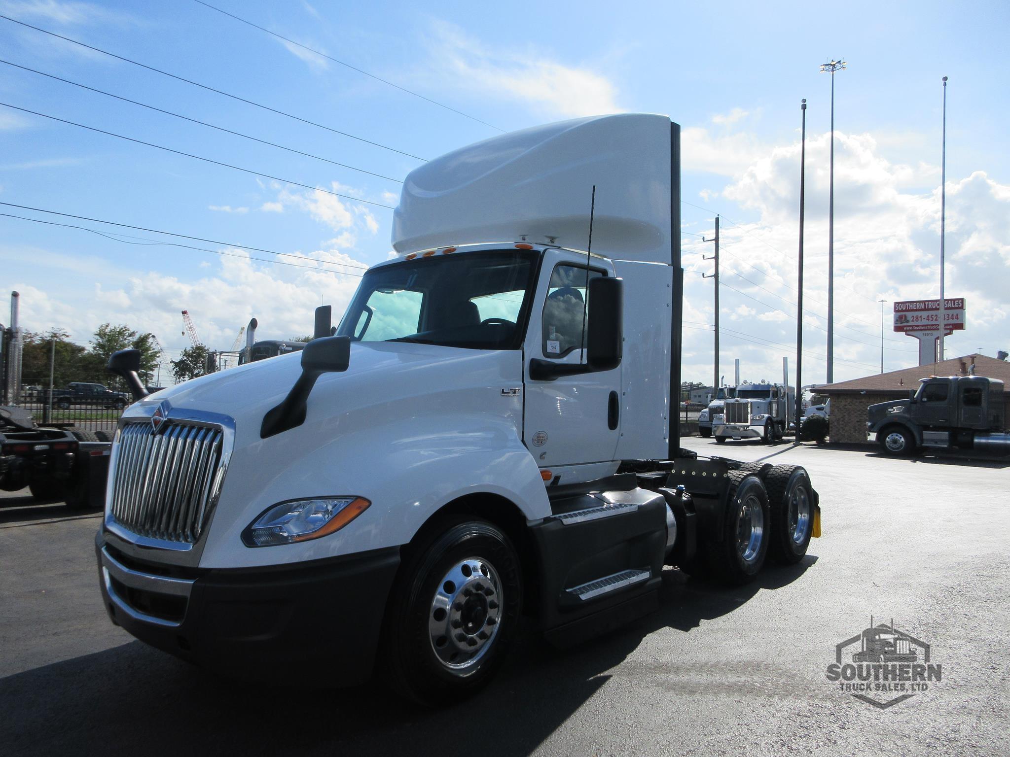 Used 2021 INTERNATIONAL LT
