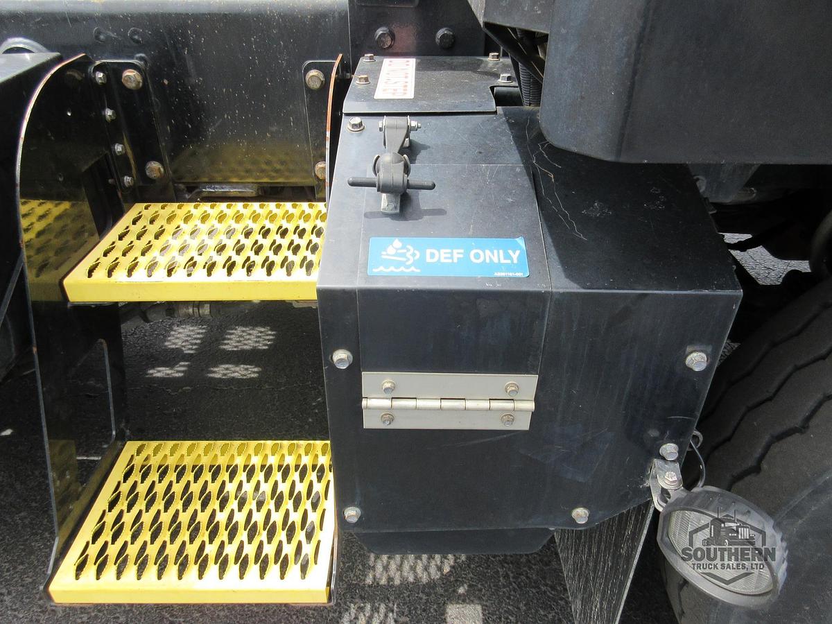 Used 2022 AUTOCAR XSPOTTER ACTT
