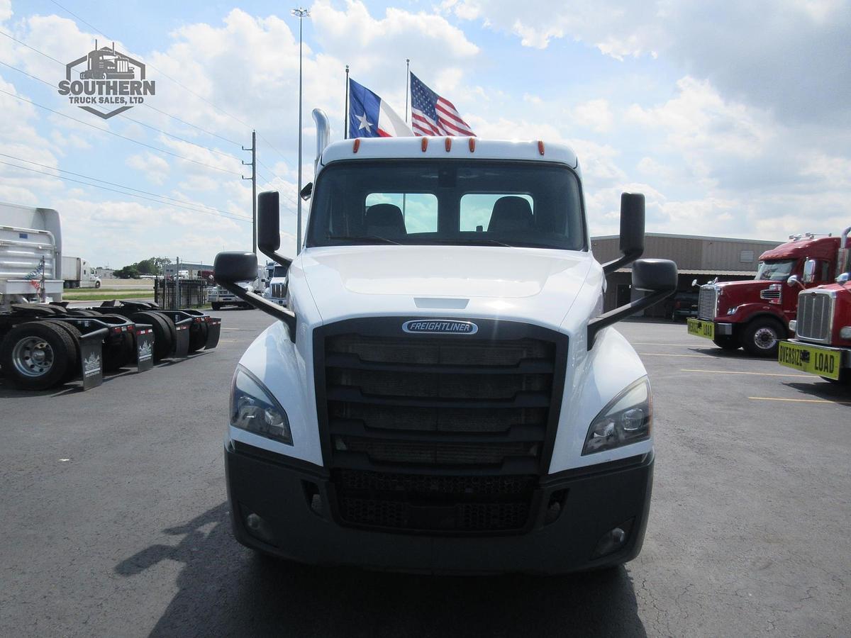 Used 2020 FREIGHTLINER CASCADIA 126