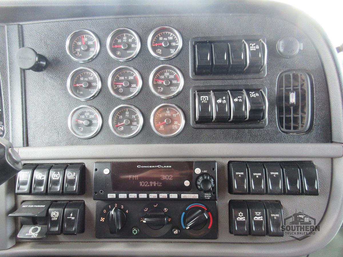 Used 2024 PETERBILT 389
