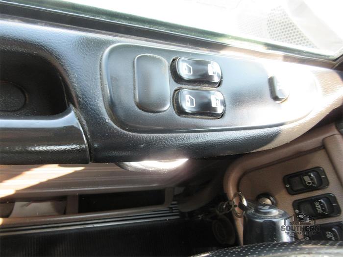 Used 2015 PETERBILT 389