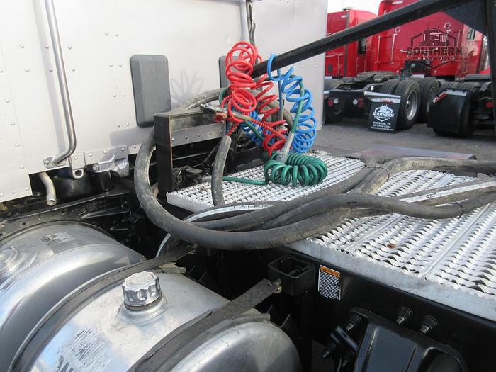 Used 2015 PETERBILT 579
