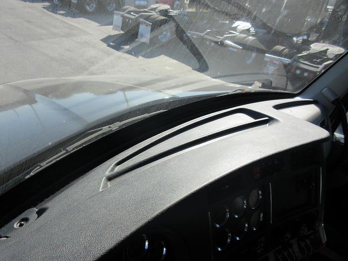Used 2021 KENWORTH T880