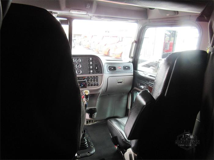 Used 2014 PETERBILT 388