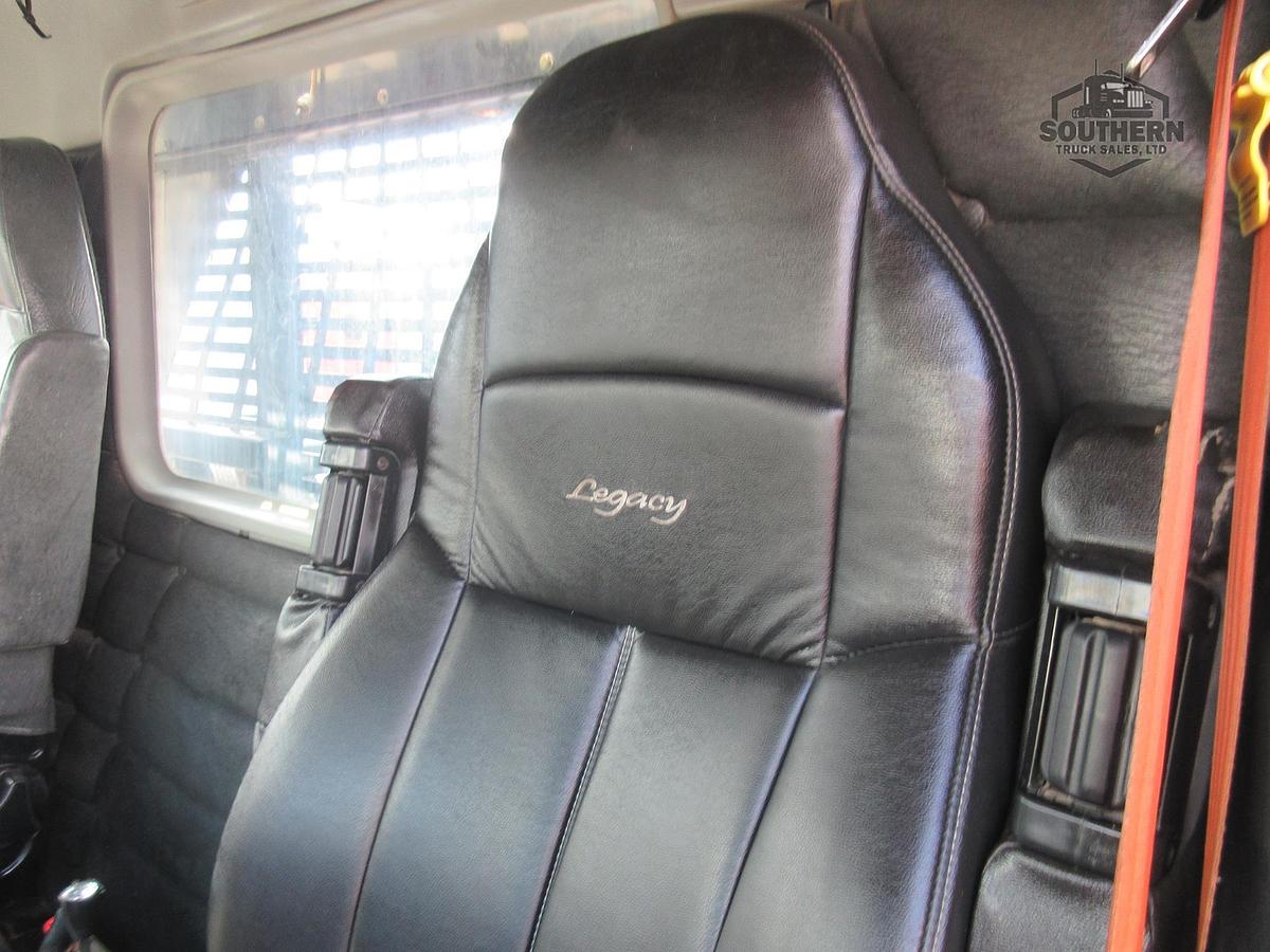 Used 2019 FREIGHTLINER CORONADO 122 SD