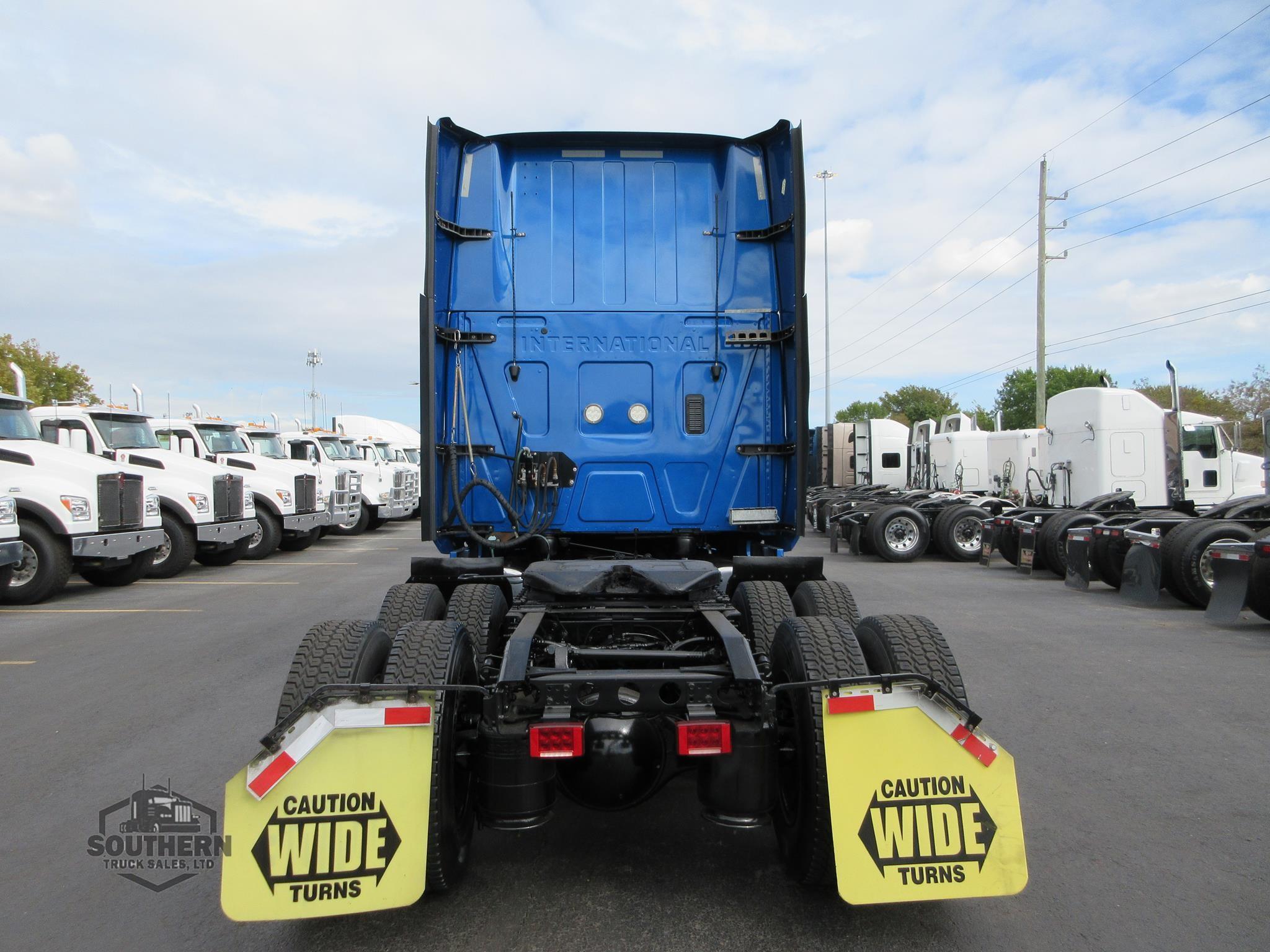 Used 2021 INTERNATIONAL LT