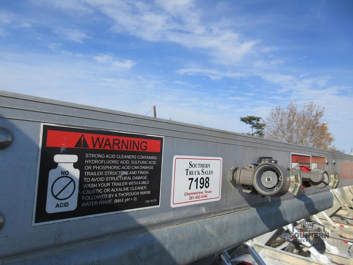 Used 2023 HYUNDAI 48 ft x 102 in