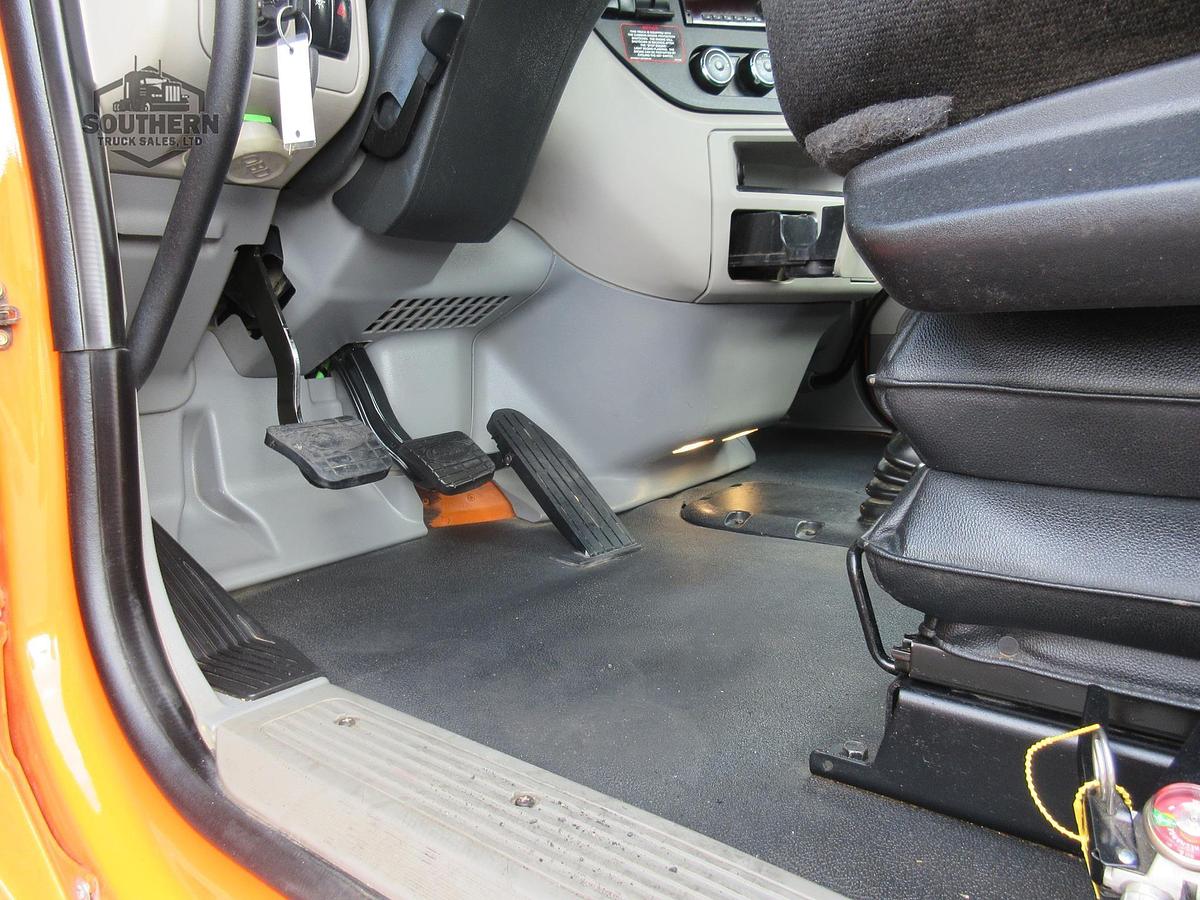 Used 2019 PETERBILT 567