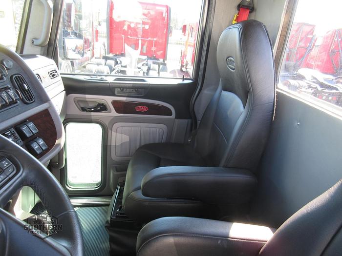 Used 2024 PETERBILT 389