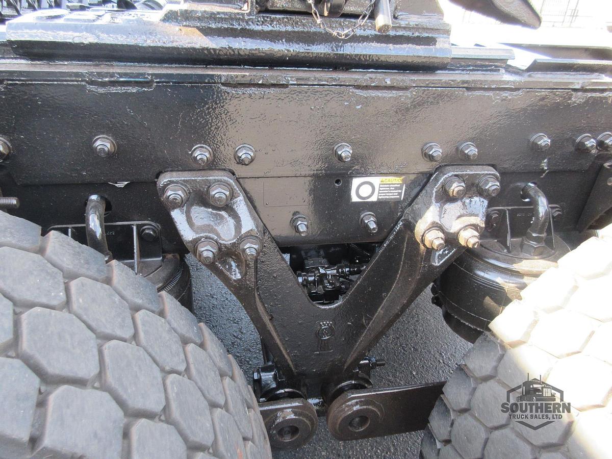 Used 2023 KENWORTH T880