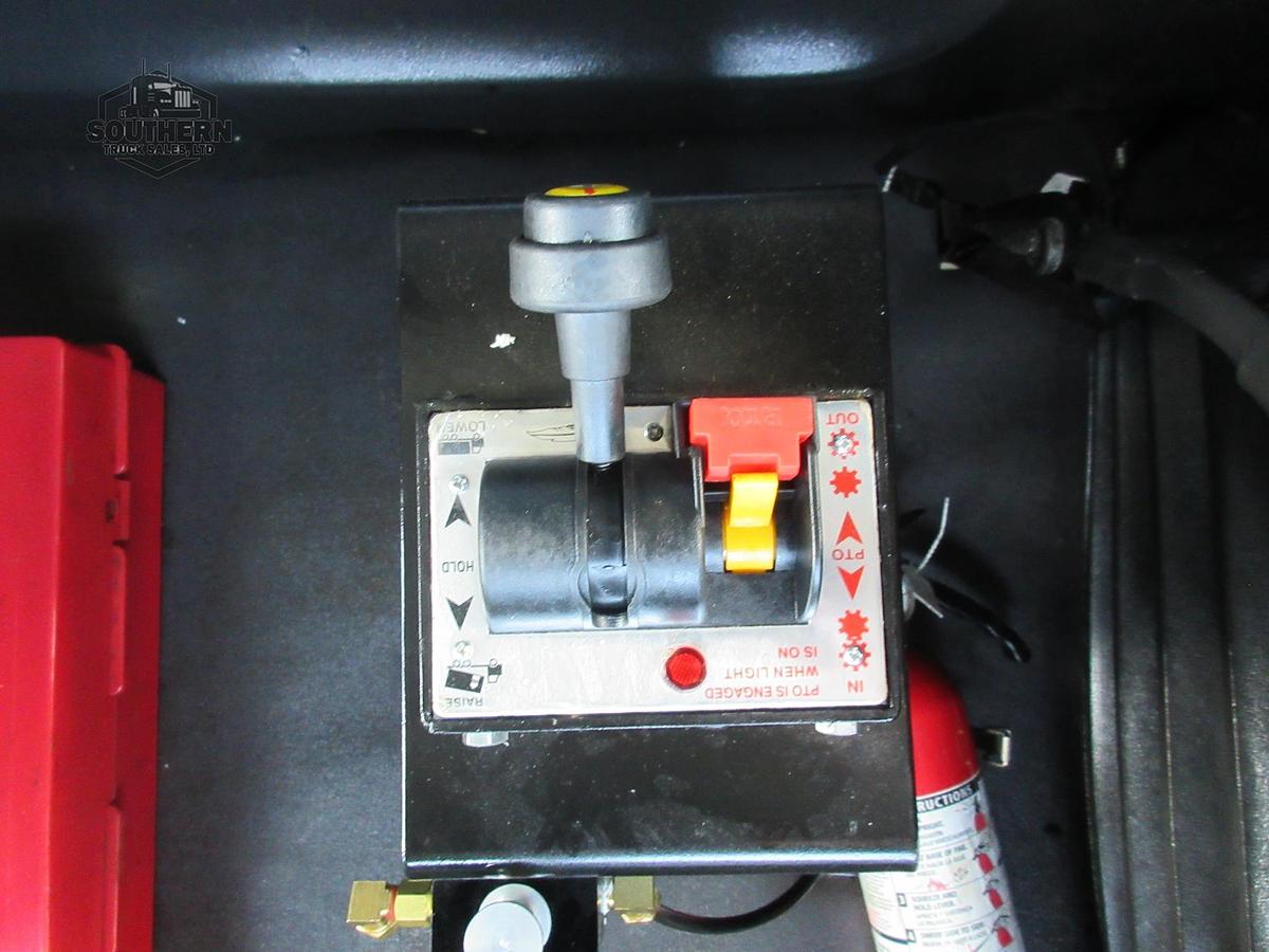 Used 2019 FREIGHTLINER CASCADIA 126