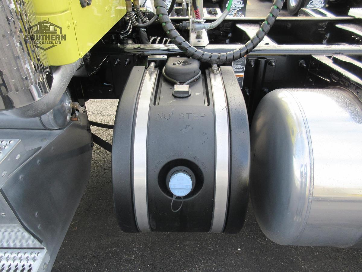 Used 2020 PETERBILT 567