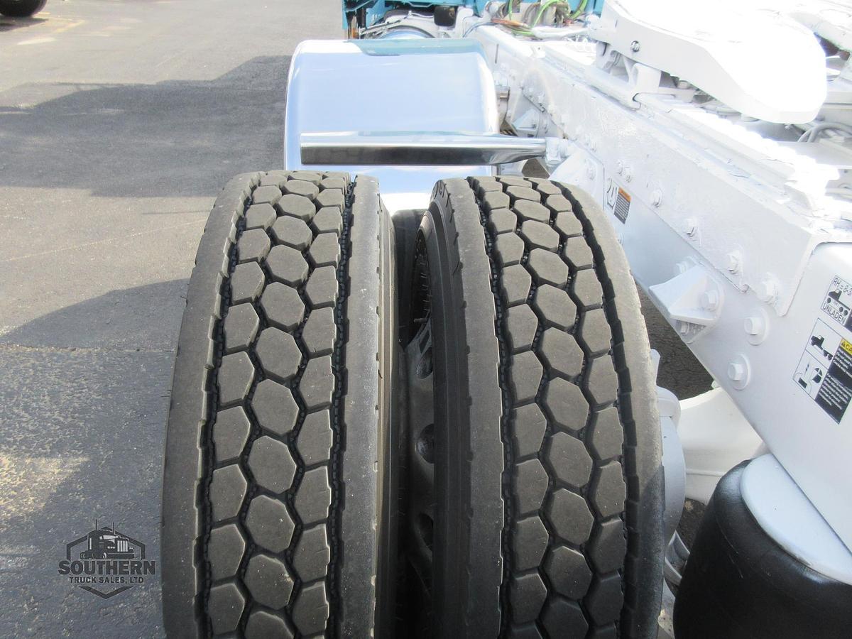 Used 2021 PETERBILT 389