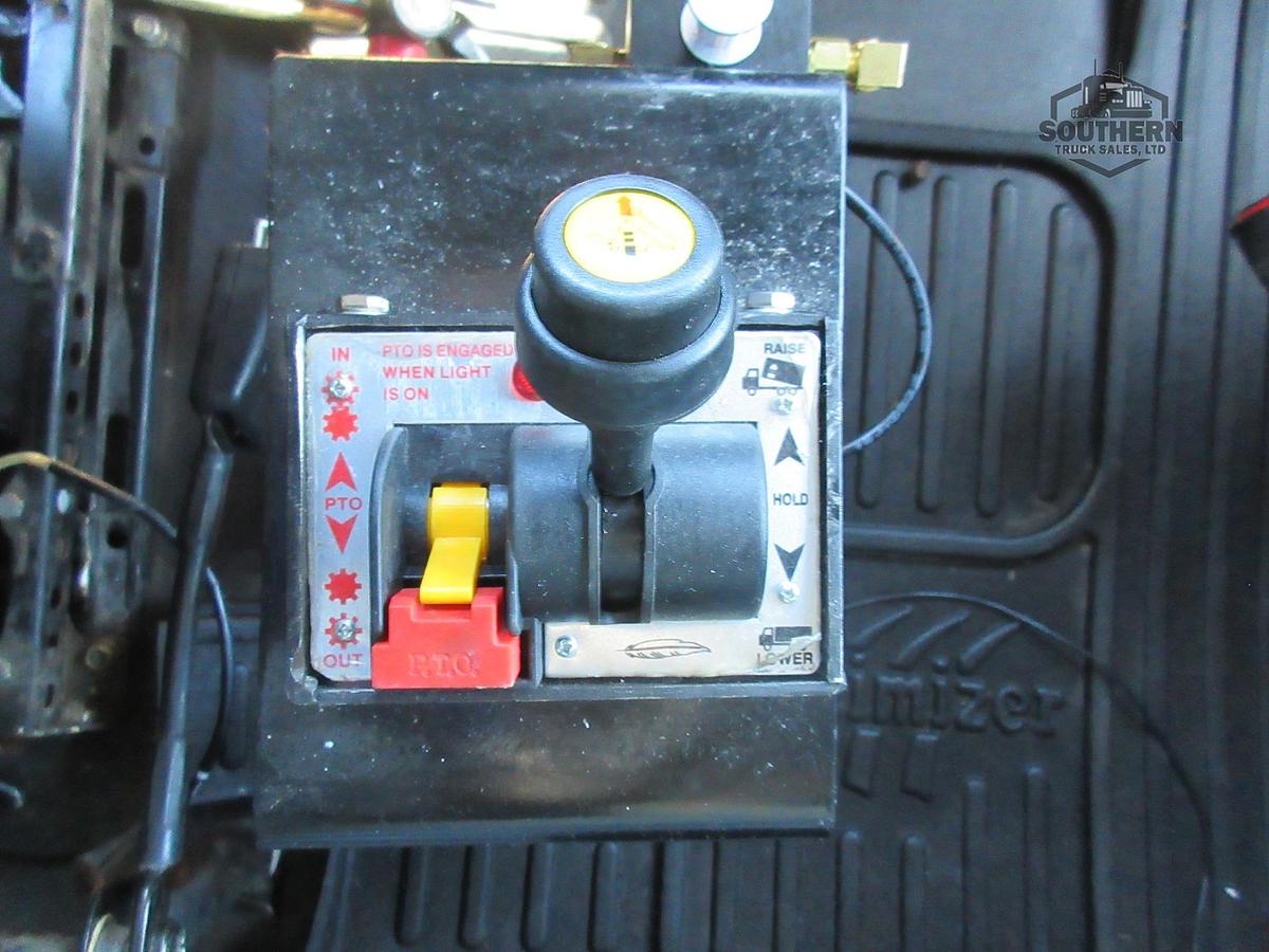 Used 2017 FREIGHTLINER CASCADIA 125