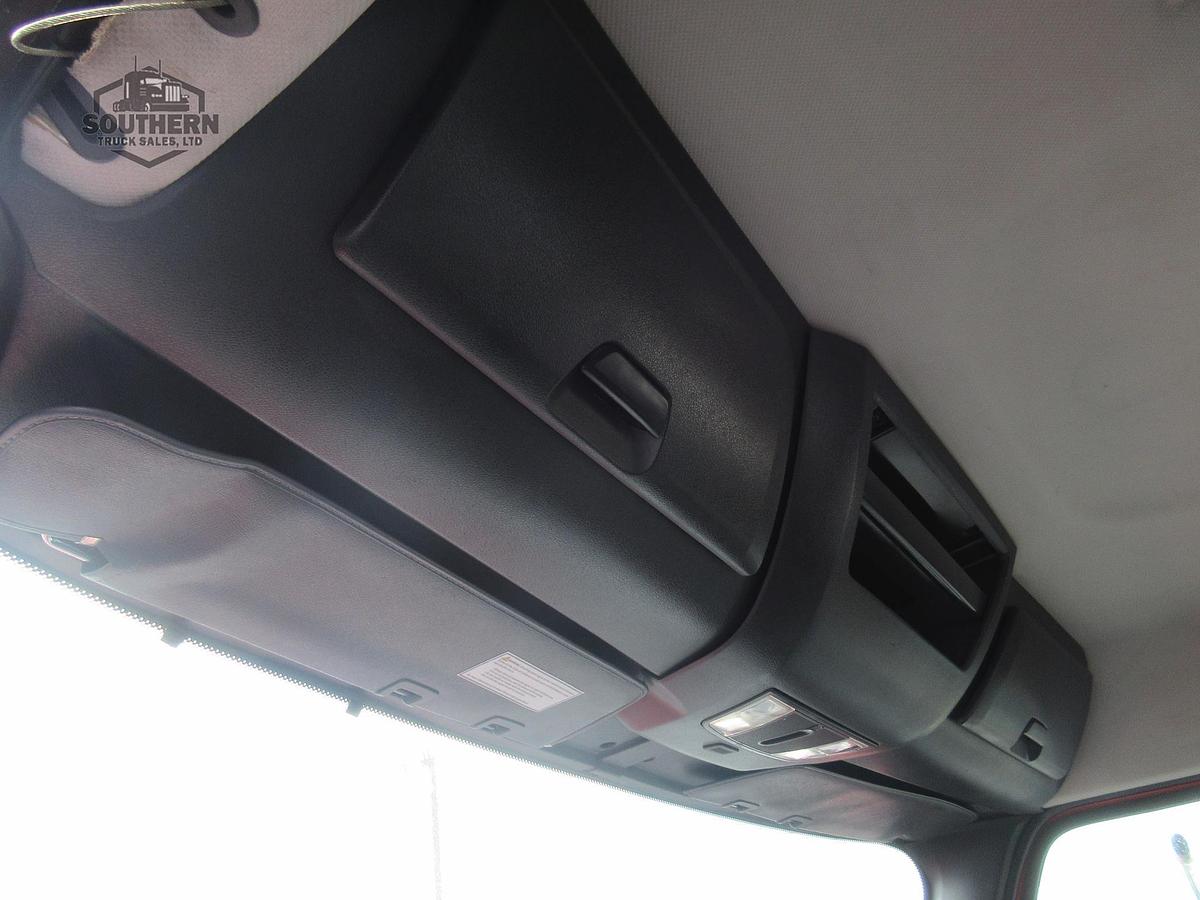 Used 2019 FREIGHTLINER CASCADIA 126