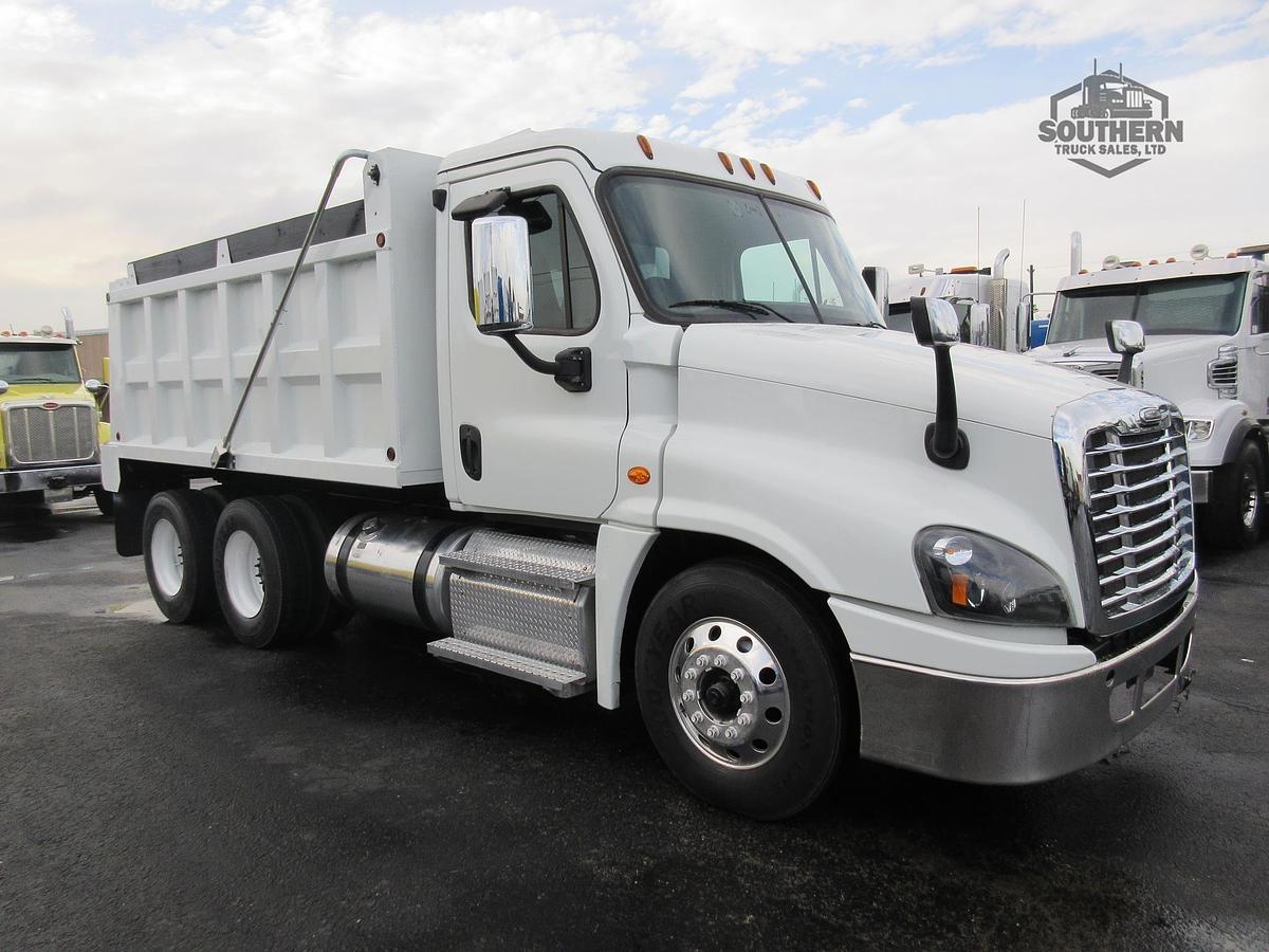 Used 2020 FREIGHTLINER CASCADIA 125