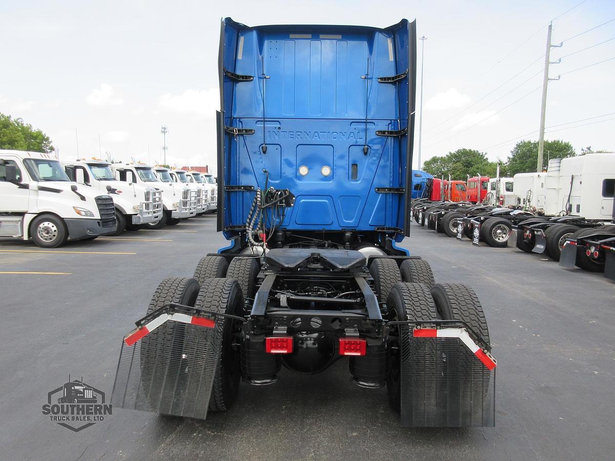 Used 2021 INTERNATIONAL LT