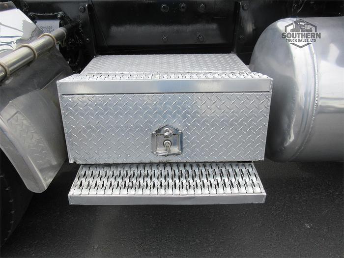 Used 2014 PETERBILT 388