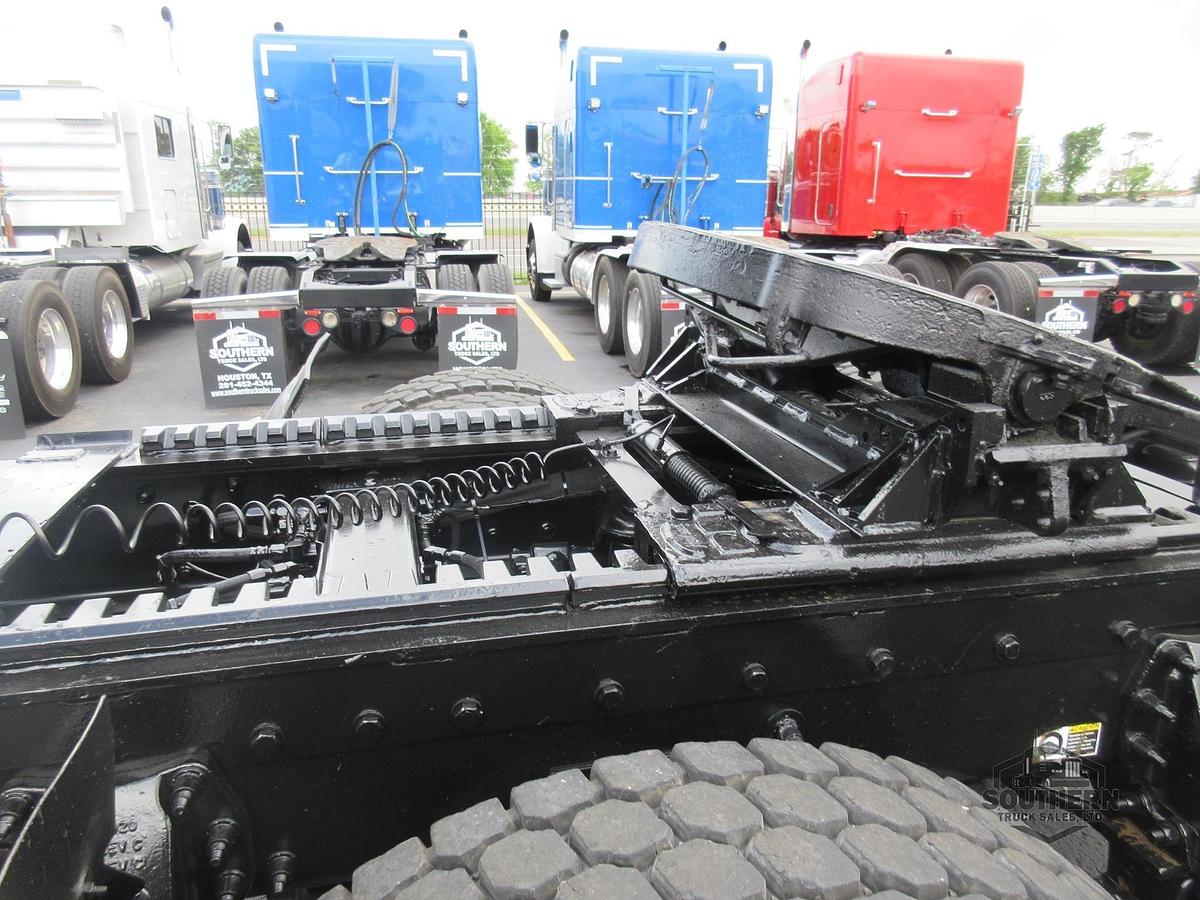 Used 2023 PETERBILT 567