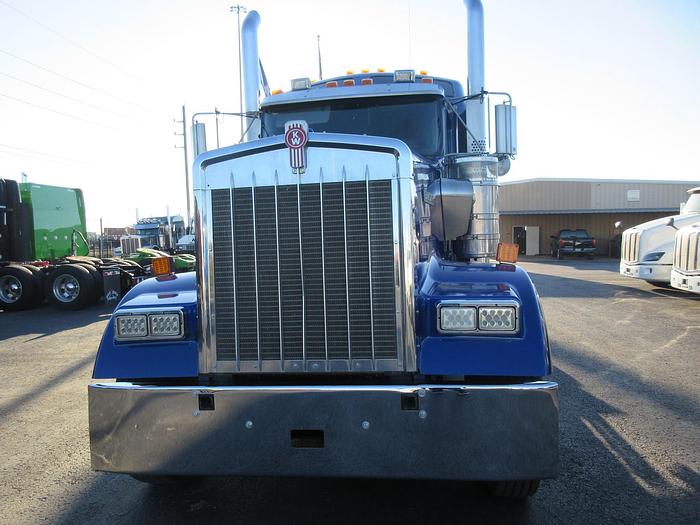 Used 2019 KENWORTH W900