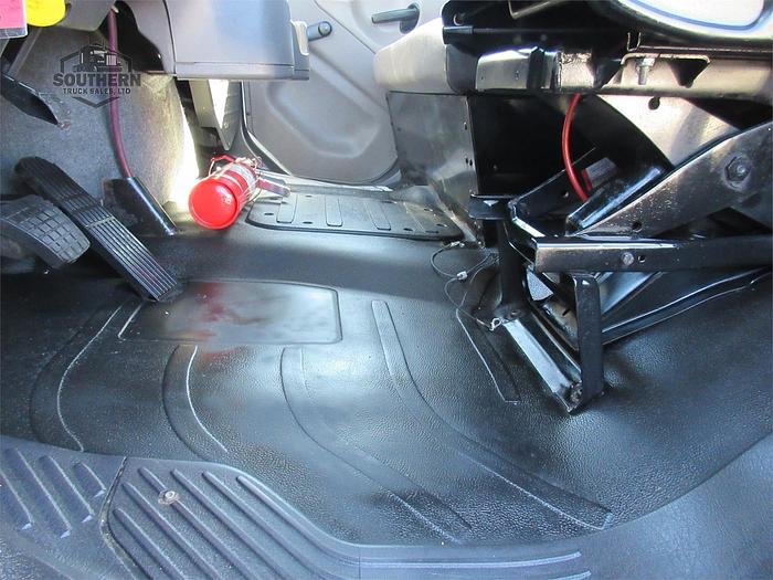 Used 2017 FREIGHTLINER BUSINESS CLASS M2 106