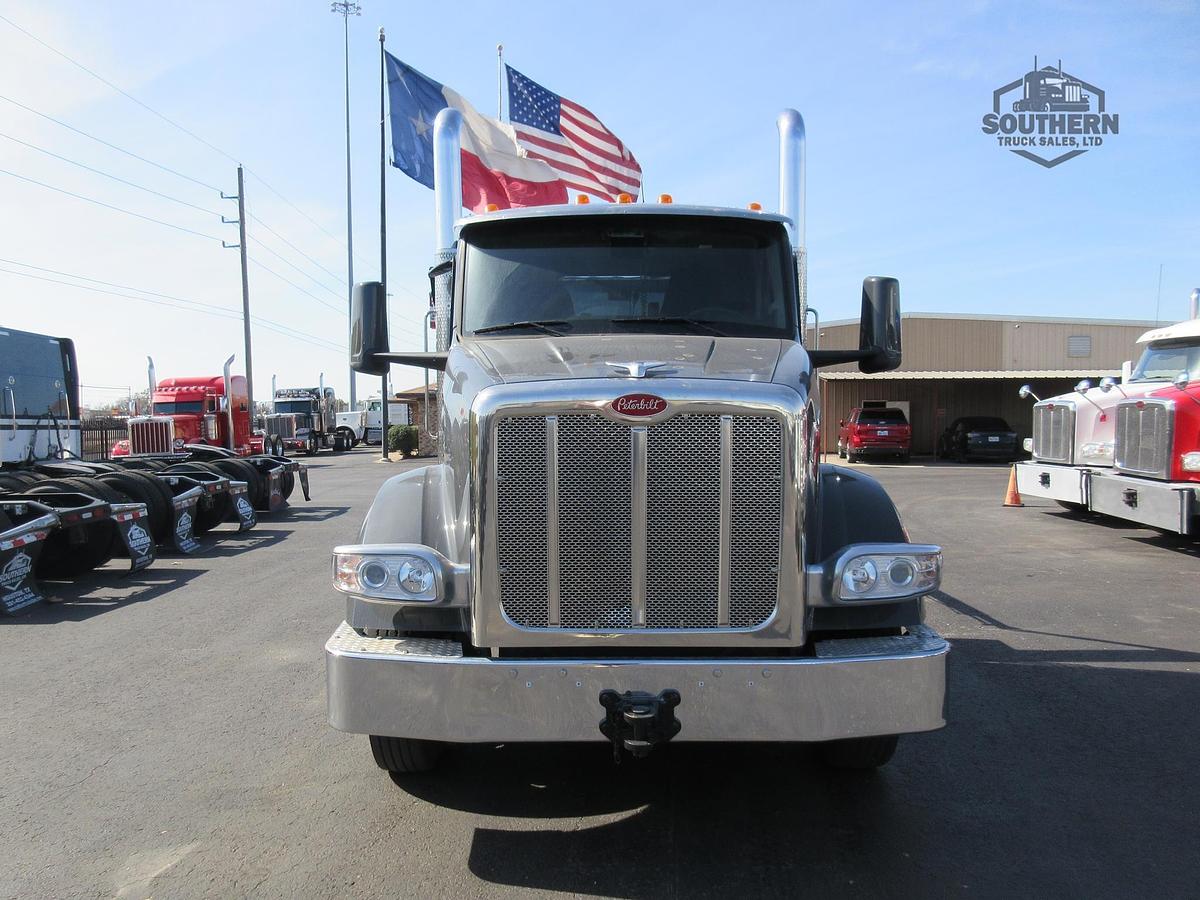 Used 2025 PETERBILT 567