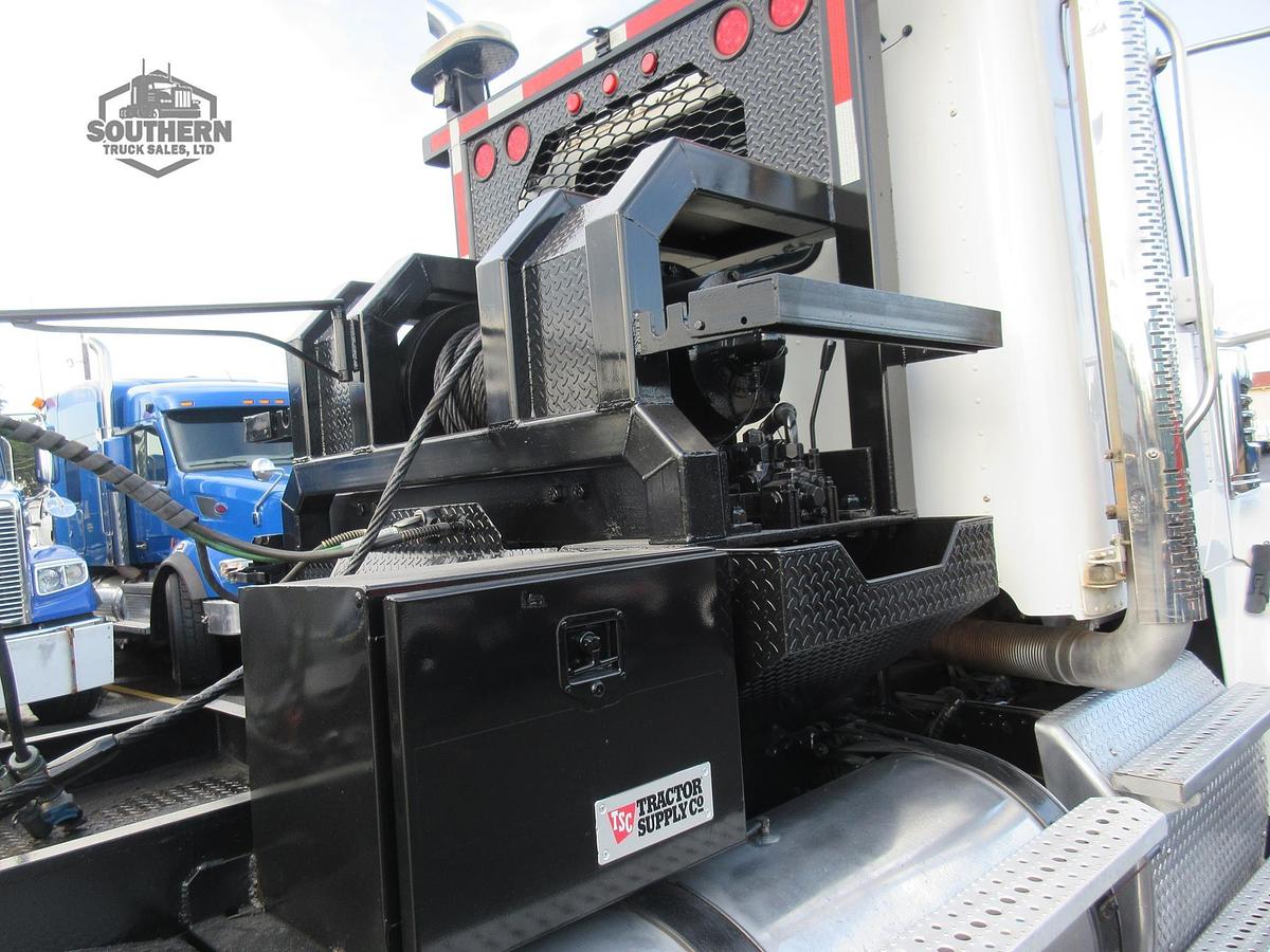 Used 2018 FREIGHTLINER CORONADO 122 SD