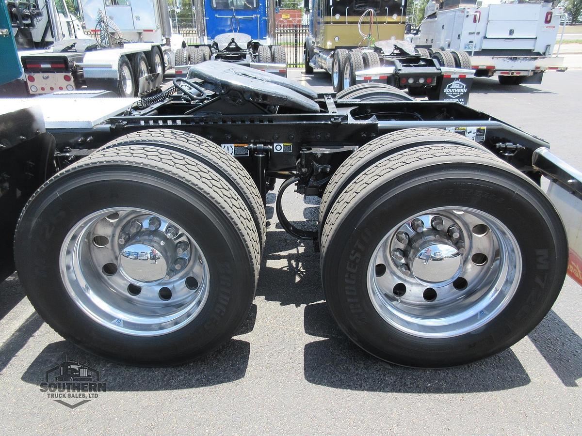 Used 2022 PETERBILT 389