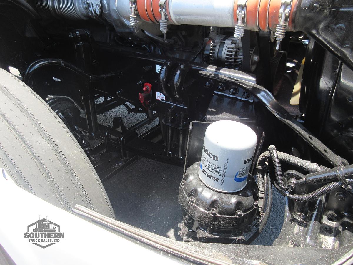 Used 2018 FREIGHTLINER CASCADIA 125