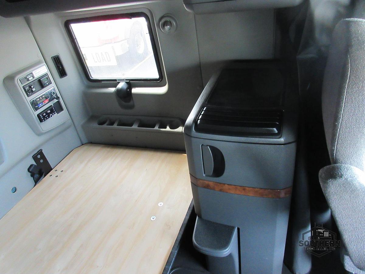 Used 2021 INTERNATIONAL LT