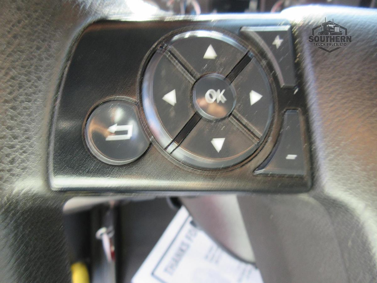 Used 2022 FREIGHTLINER CASCADIA 116