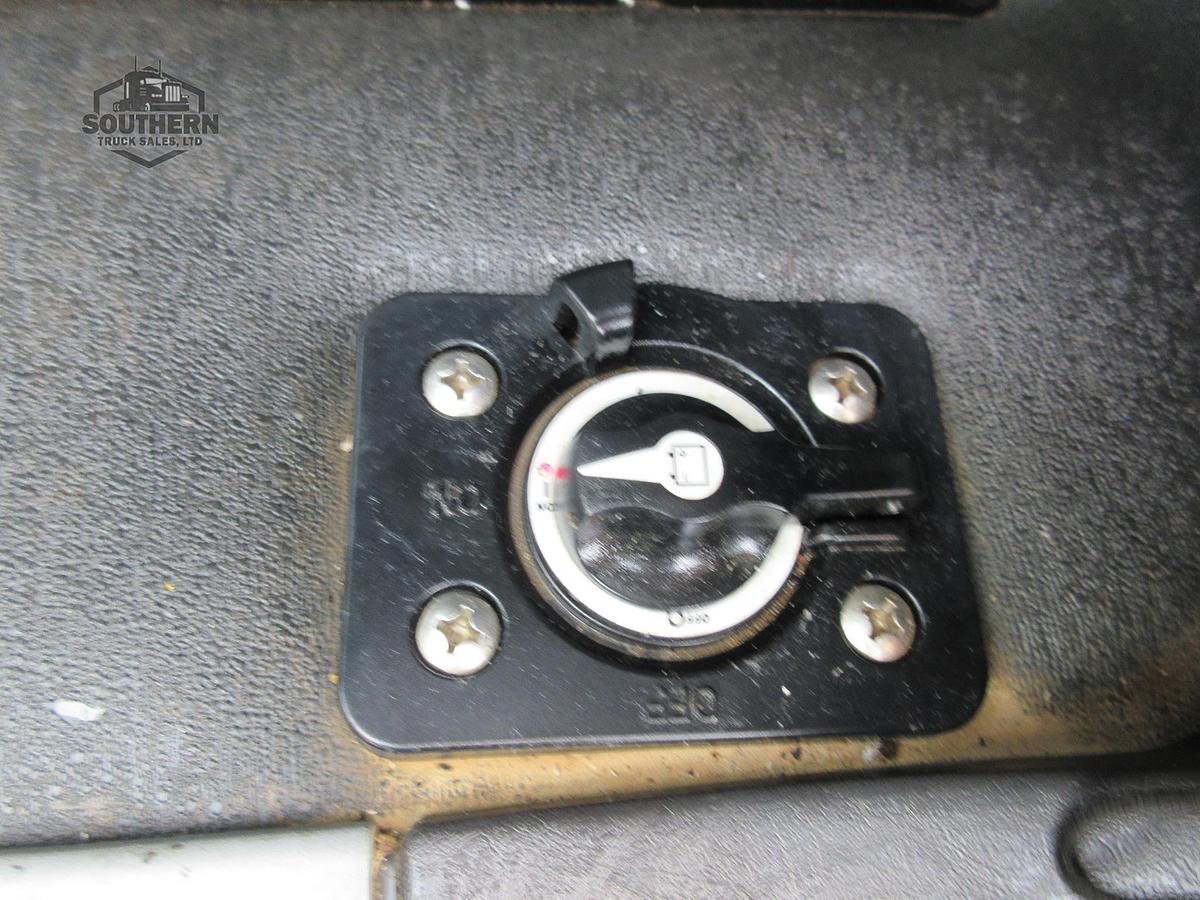 Used 2018 FREIGHTLINER CORONADO 122 SD