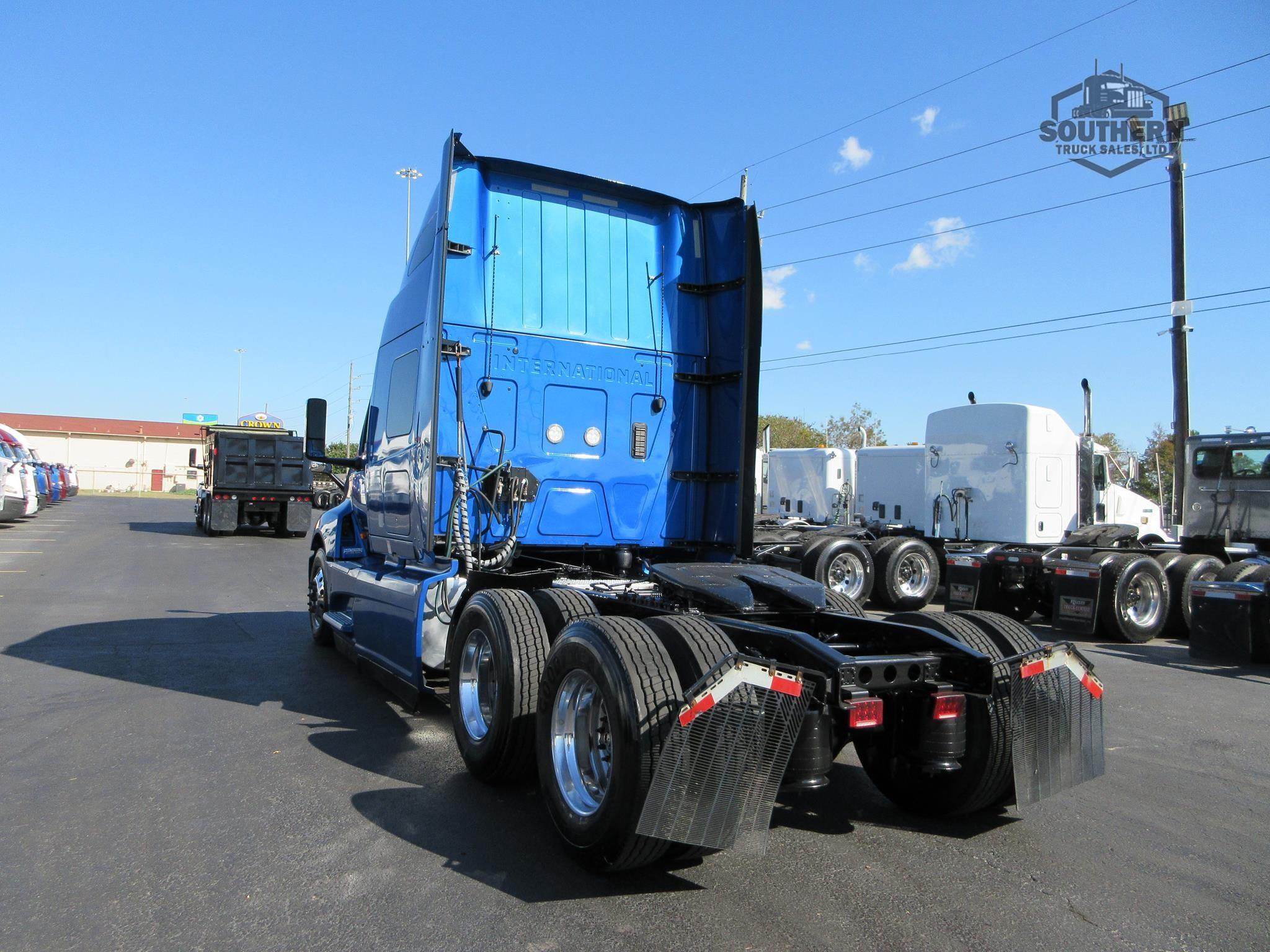 Used 2021 INTERNATIONAL LT
