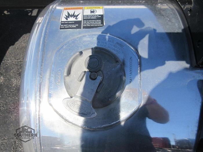 Used 2024 PETERBILT 389