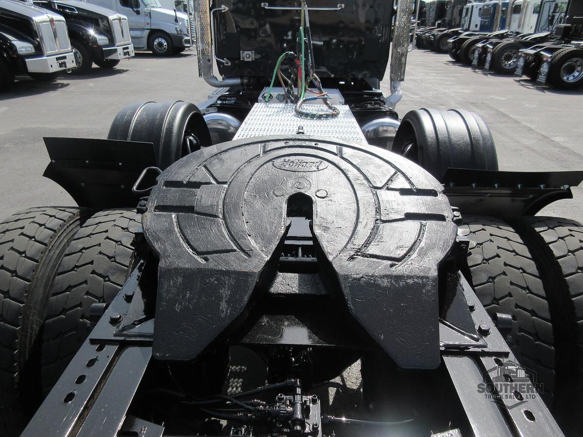 Used 2025 PETERBILT 567