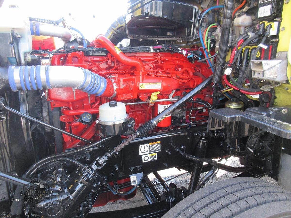 Used 2020 PETERBILT 567