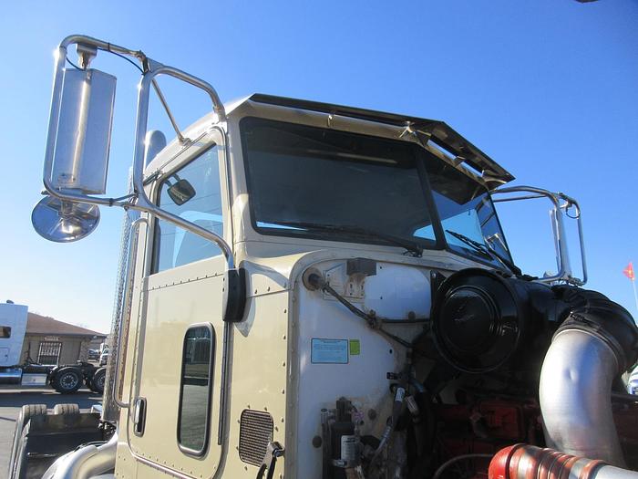 Used 2013 PETERBILT 365