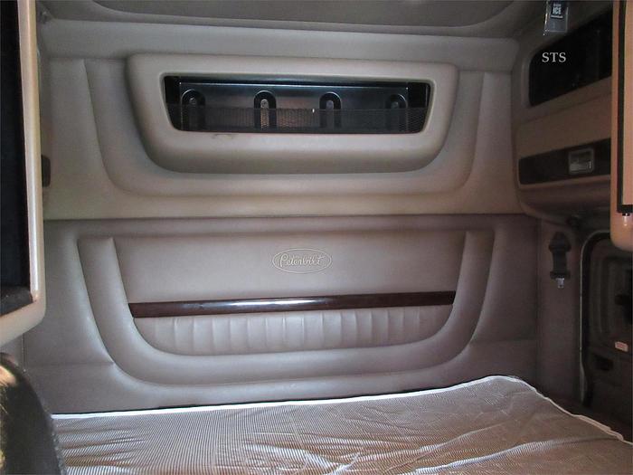 Used 2017 PETERBILT 389