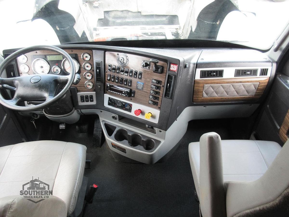 Used 2023 FREIGHTLINER CORONADO 122 SD