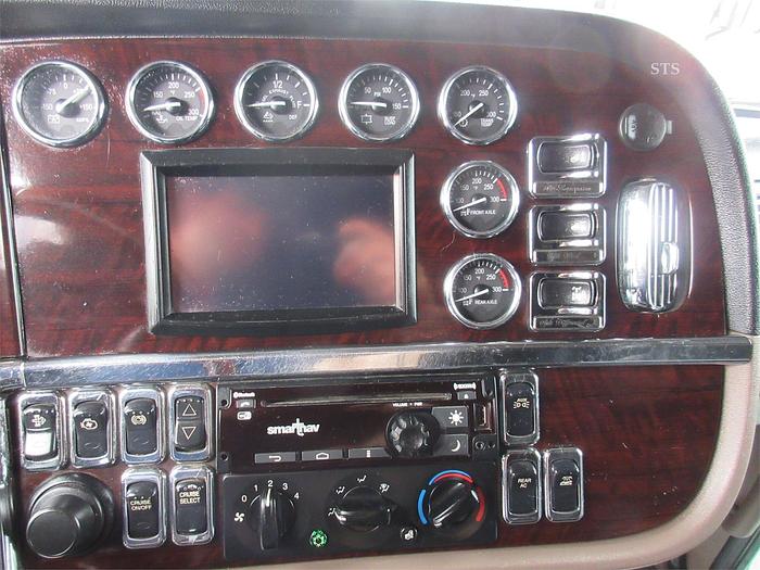 Used 2017 PETERBILT 389