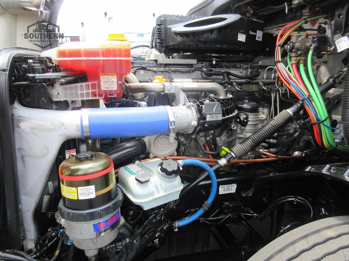 Used 2020 FREIGHTLINER CASCADIA 126