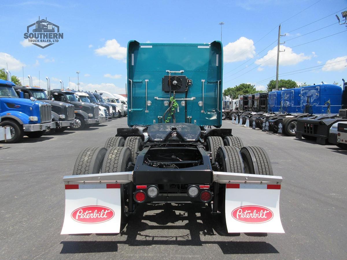 Used 2022 PETERBILT 389