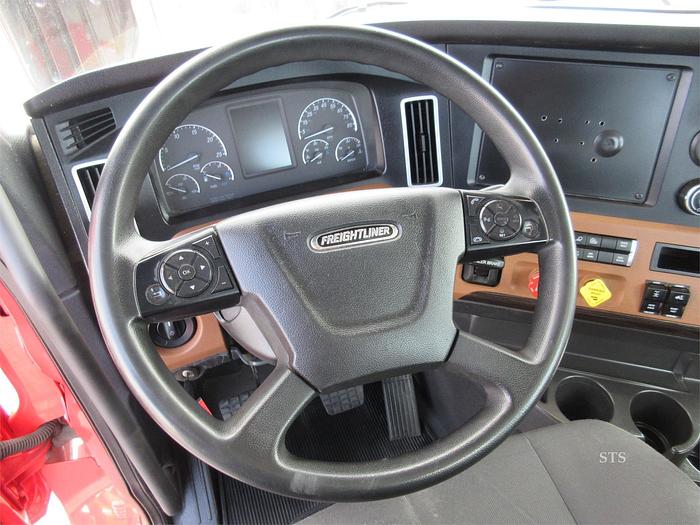 Used 2019 FREIGHTLINER CASCADIA 126