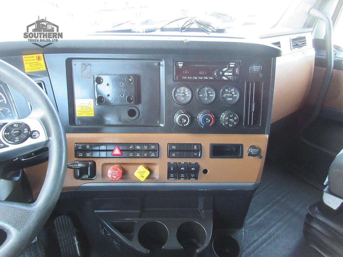 Used 2020 FREIGHTLINER CASCADIA 126