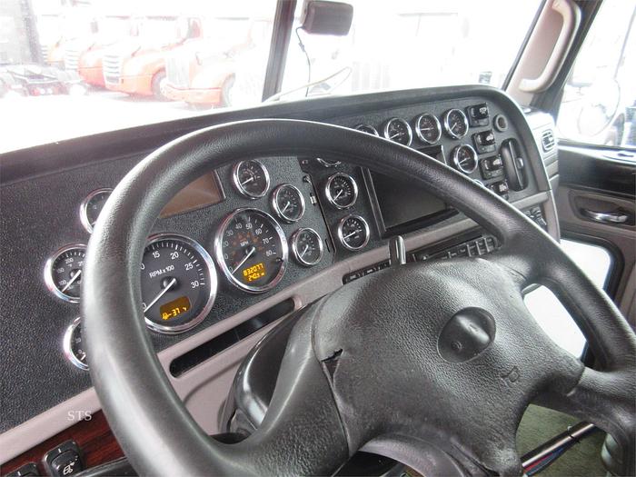 Used 2015 PETERBILT 389