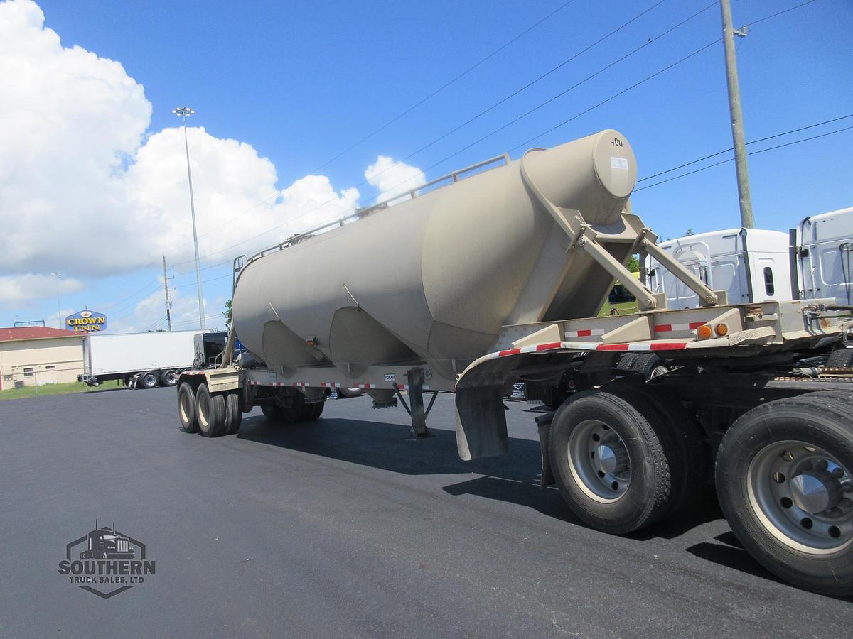 Used 2010 POLAR 1000 cu ft