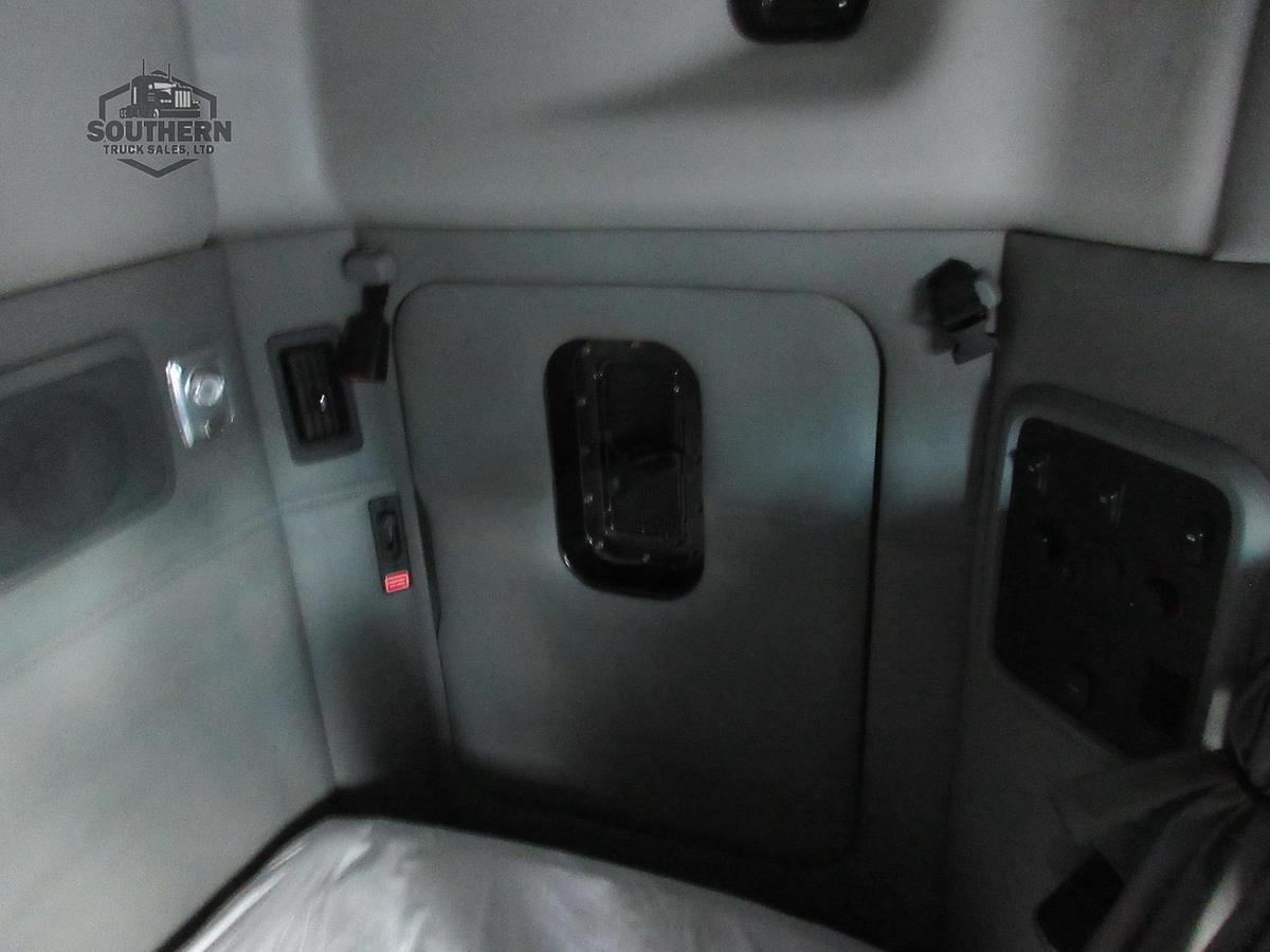 Used 2020 KENWORTH T880